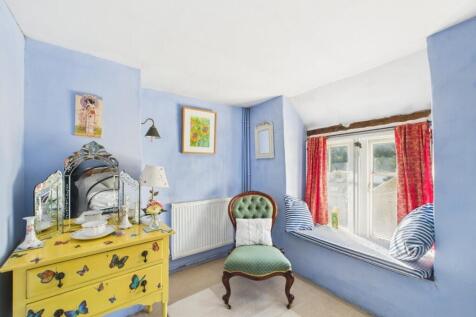 CAM03810G0-PR0206-STILL034.jpg