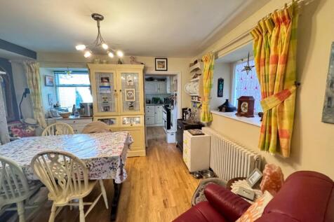 Dining Room 2.jpg