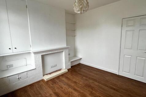 Living Room.jpg