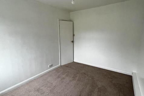 Bedroom 2.1.jpg