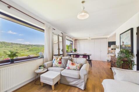 Open Plan Living / Dining