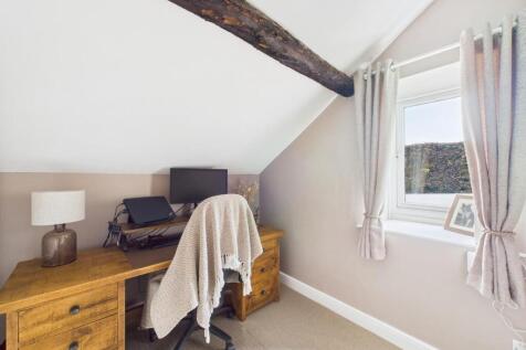 Bedroom Three/Study