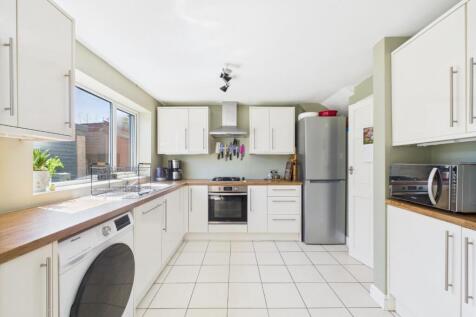 Open-Plan Kitchen / Diner