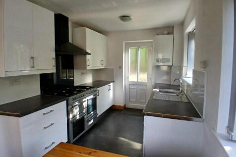 Kitchen 1.jpg
