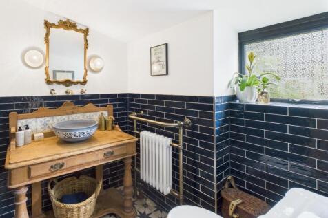 Guest Cloakroom