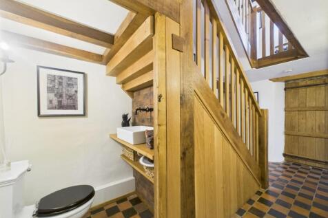 Guest Cloakroom