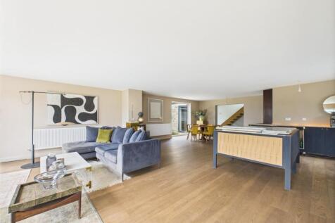 Open Plan Living Dining Kitchen