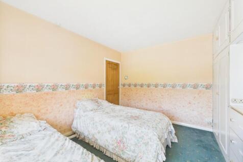 CAM03810G0-PR0357-STILL014.jpg