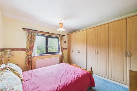 CAM03810G0-PR0357-STILL015.jpg