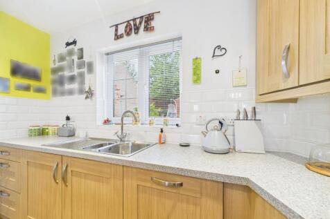 Kitchen/ Dining Room
