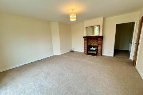 Living Room 2.jpg