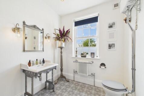 Guest Cloakroom