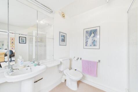 En suite Shower Room