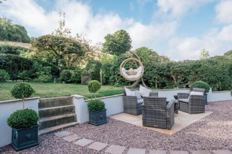 Terrace to garden