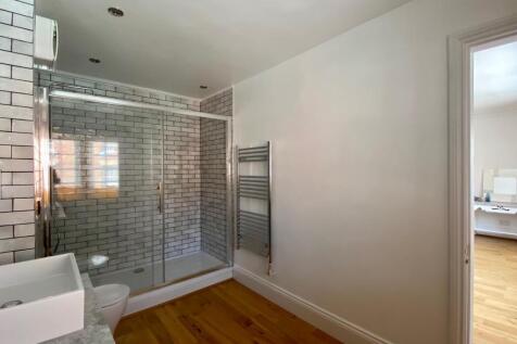 En Suite Shower Room