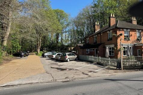 Pub 7.jpg