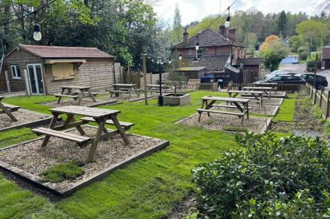 Pub 13.jpg