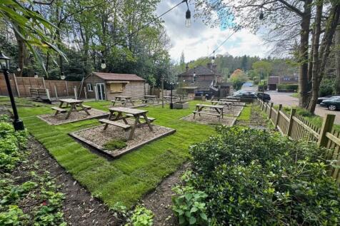 Pub 14.jpg