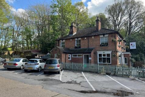 Pub 1.jpg