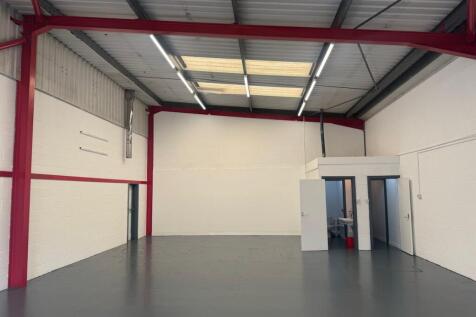 17 Hawthorn Centre 9.jpg