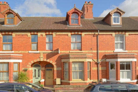 3 Bedroom Terraced for Sale