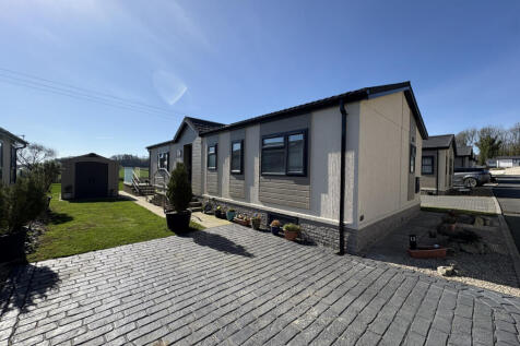 2 Bedroom park home for sale