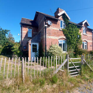 2 Bedroom Semi Detached for Rent