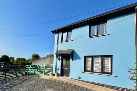 3 Bedroom End Terrace for Sale