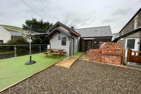 Commercial Space for rent