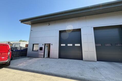 Large Commercial Unit for Let