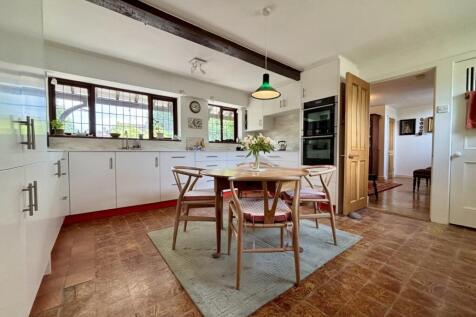 Kitchen / Breakfast