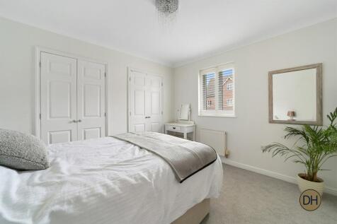 Bedroom&#43;