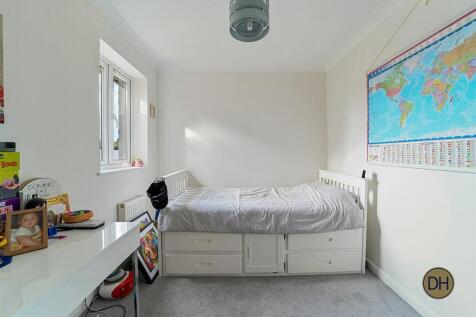 Bedroom&#43;