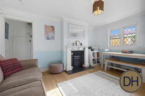 High Road, North Wea