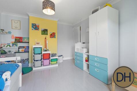 High Road, North Wea