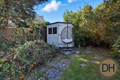 High Road, North Wea