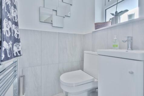 Cloakroom/Wc