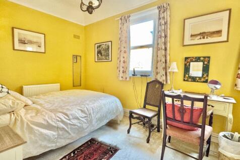Bedroom 2/3
