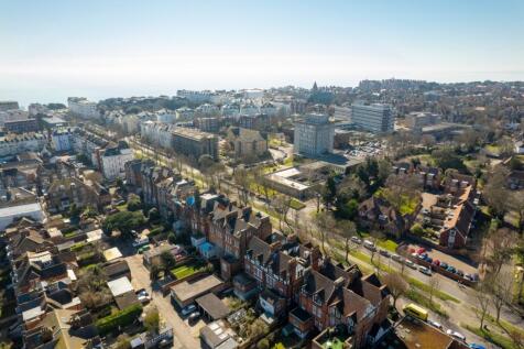 Castle Hill Avenue