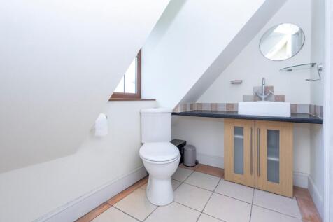 Cloakroom/Wc