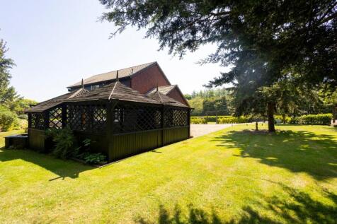 House - Gardens