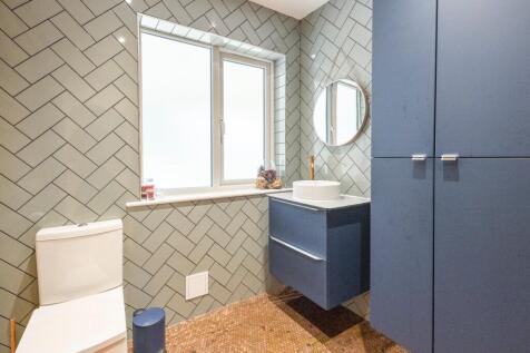 Wc/ Cloakroom