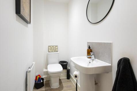 Cloakroom/Wc
