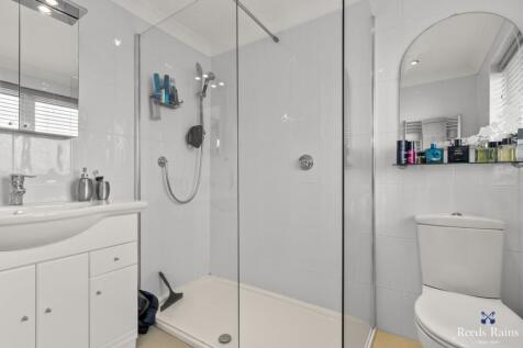 En-Suite Shower