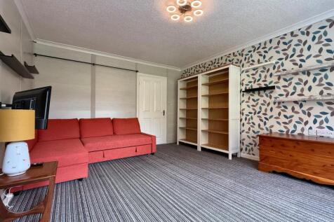 Family Room/Bedroom