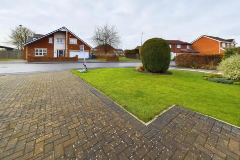 Front Garden/Drive