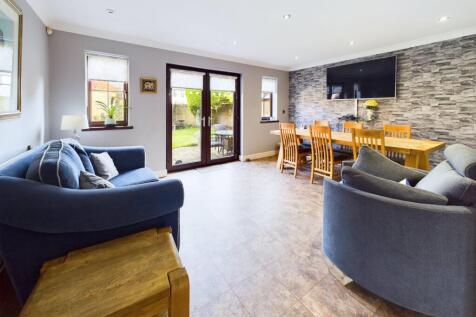 Dining/Sitting Room