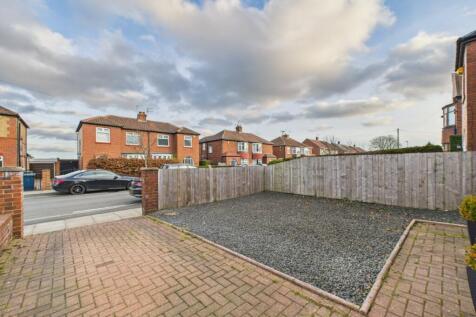 Front Garden/Drive