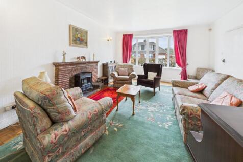 Formal Lounge