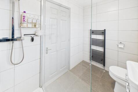 Family Shower Room